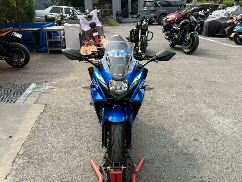 二手豪爵铃木GSX250R