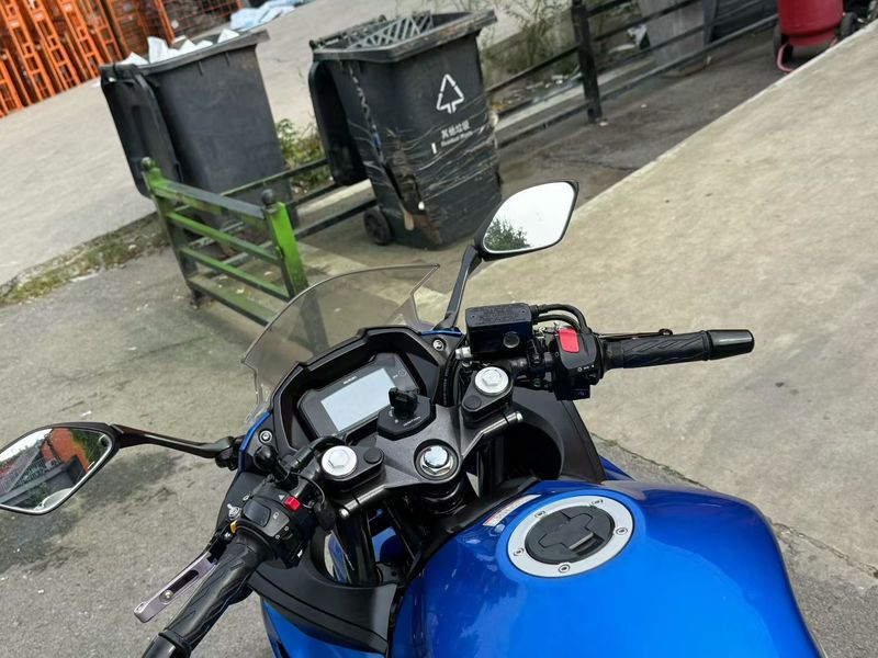 二手豪爵铃木GSX250R