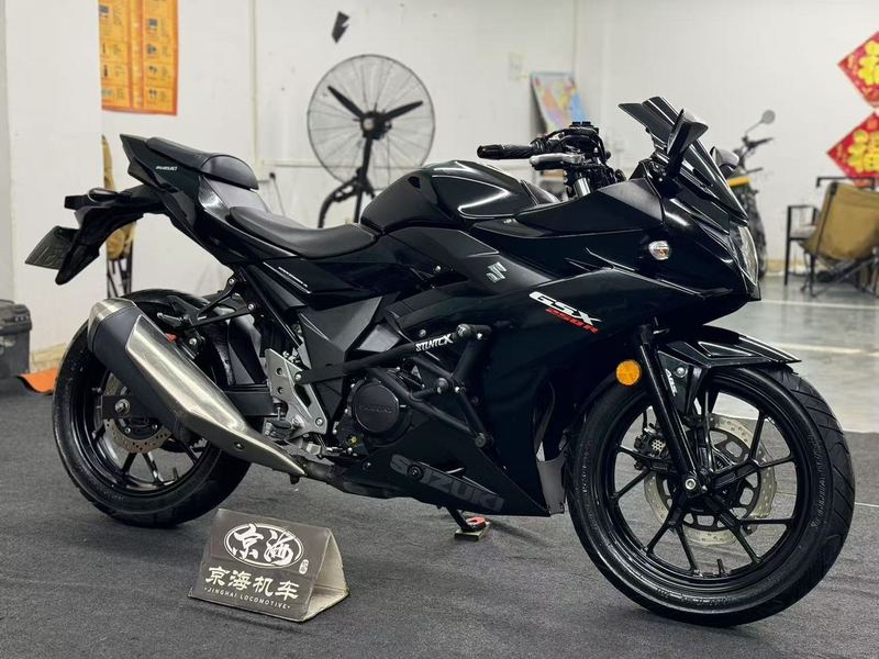 二手豪爵铃木GSX250R