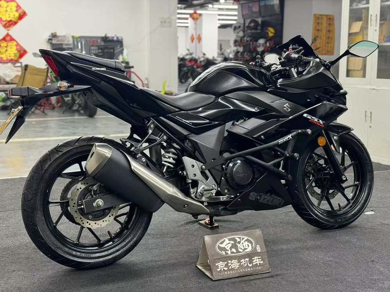 二手豪爵铃木GSX250R