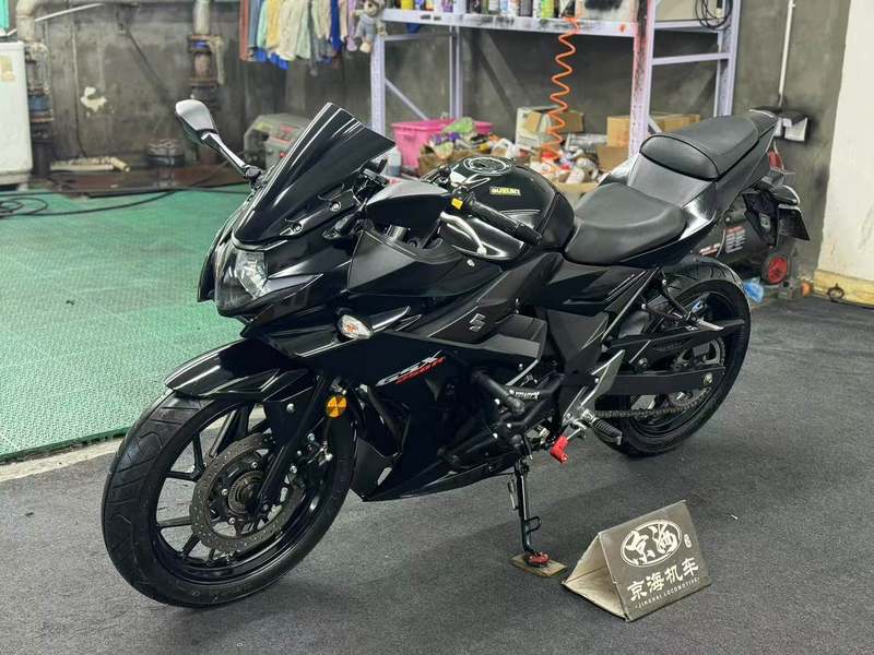 二手豪爵铃木GSX250R
