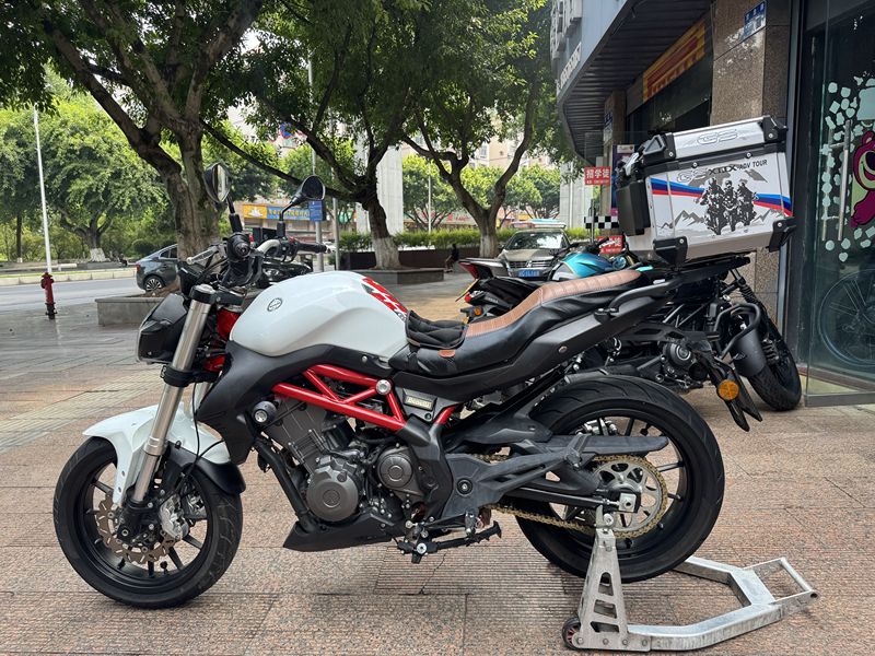 二手贝纳利蓝宝龙 BN302S