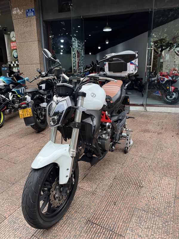 二手贝纳利蓝宝龙 BN302S