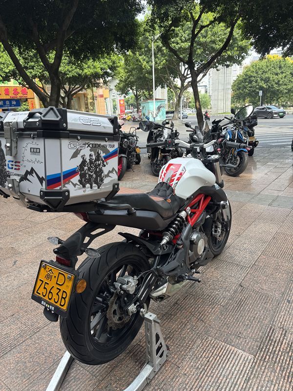 二手贝纳利蓝宝龙 BN302S