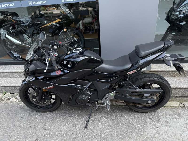 二手豪爵铃木GSX250R