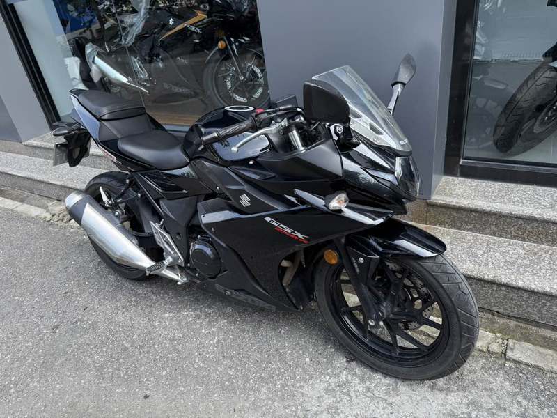 二手豪爵铃木GSX250R