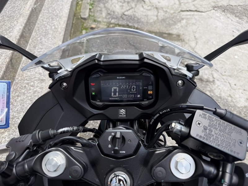 二手豪爵铃木GSX250R