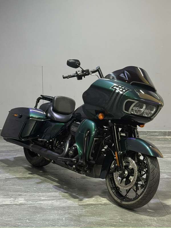 二手哈雷戴维森公路滑翔 Road Glide