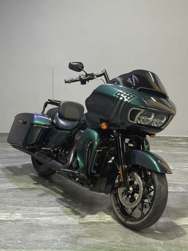 二手哈雷戴维森公路滑翔 Road Glide