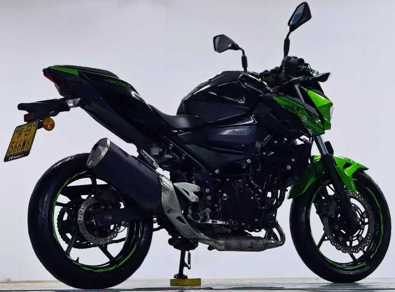 二手川崎Z400