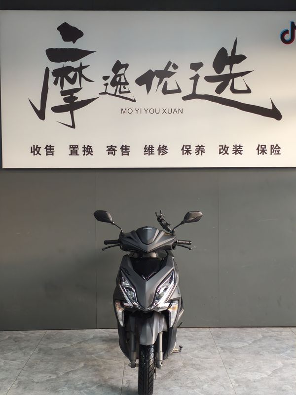 二手新大洲本田裂行 RX125Fi