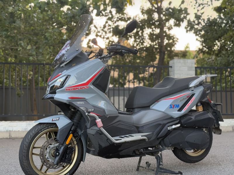 二手三阳哈士奇 Husky ADV300