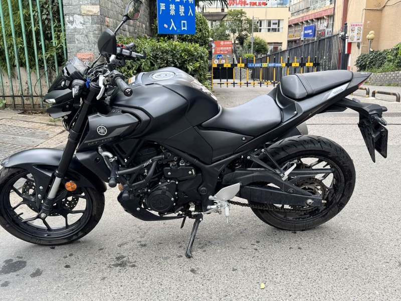 二手雅马哈MT-03