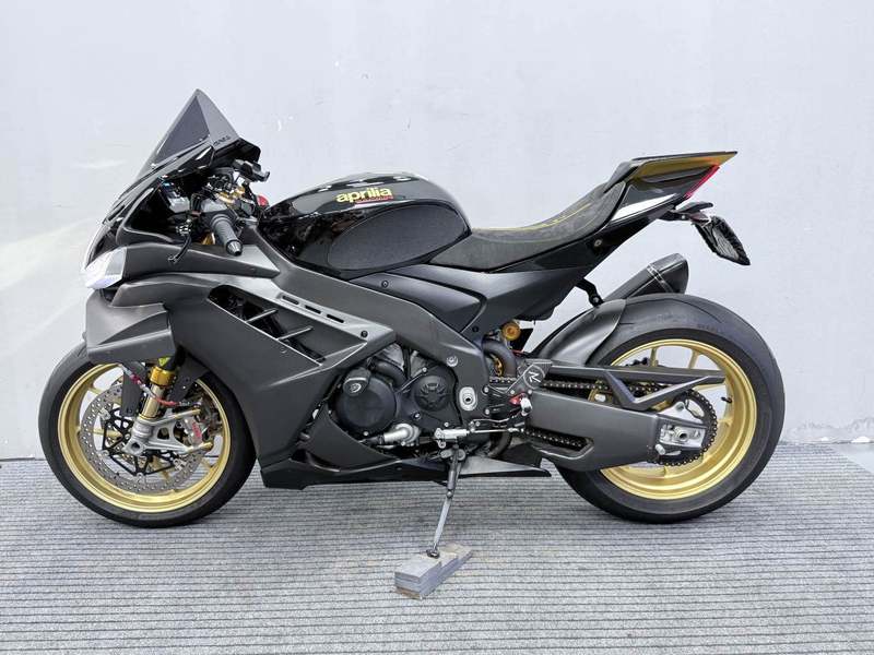 二手阿普利亚RSV4