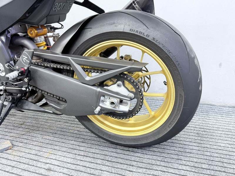 二手阿普利亚RSV4