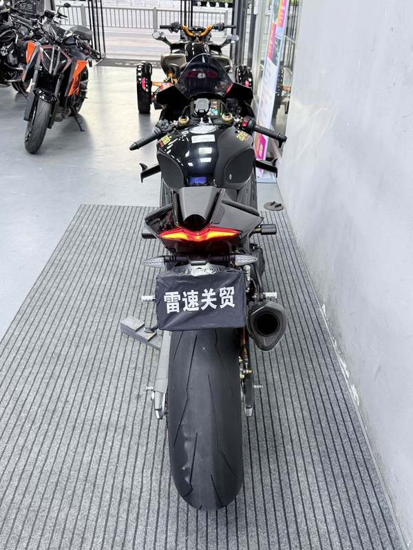 二手阿普利亚RSV4