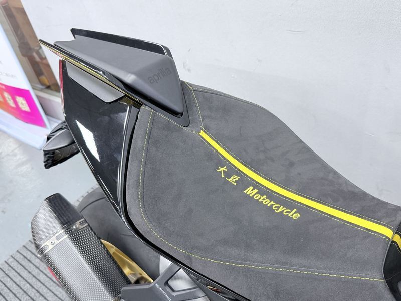 二手阿普利亚RSV4