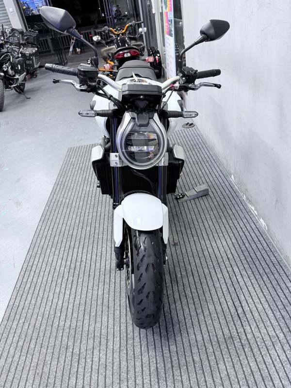 二手本田CB1000R