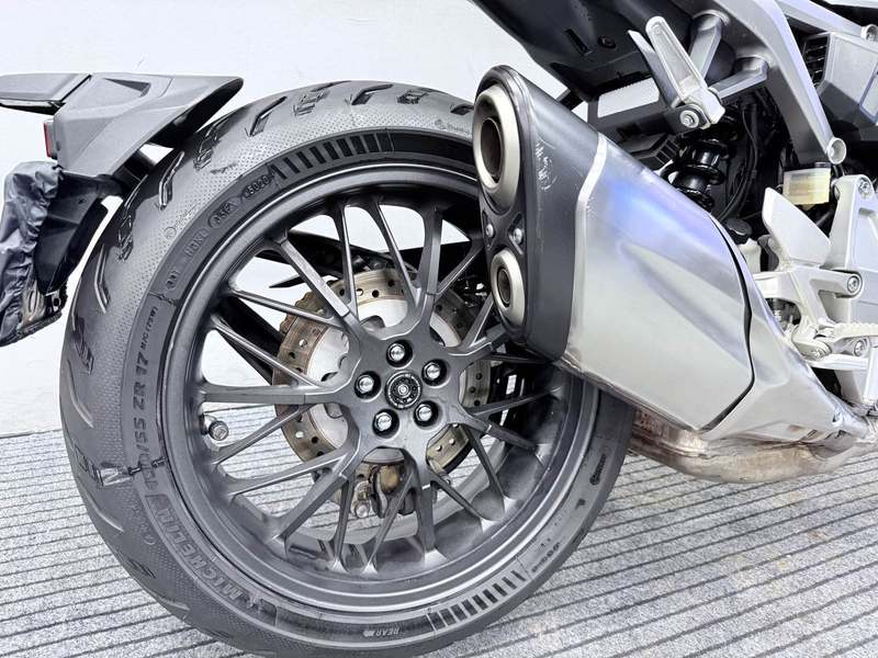 二手本田CB1000R