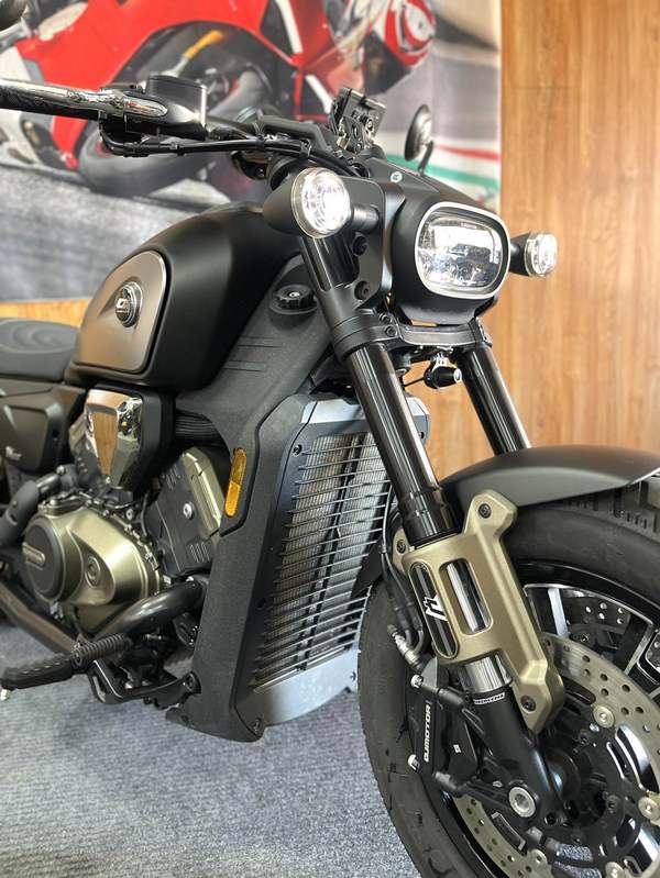 二手QJMOTOR闪600
