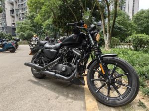 二手哈雷戴维森Iron883 硬汉