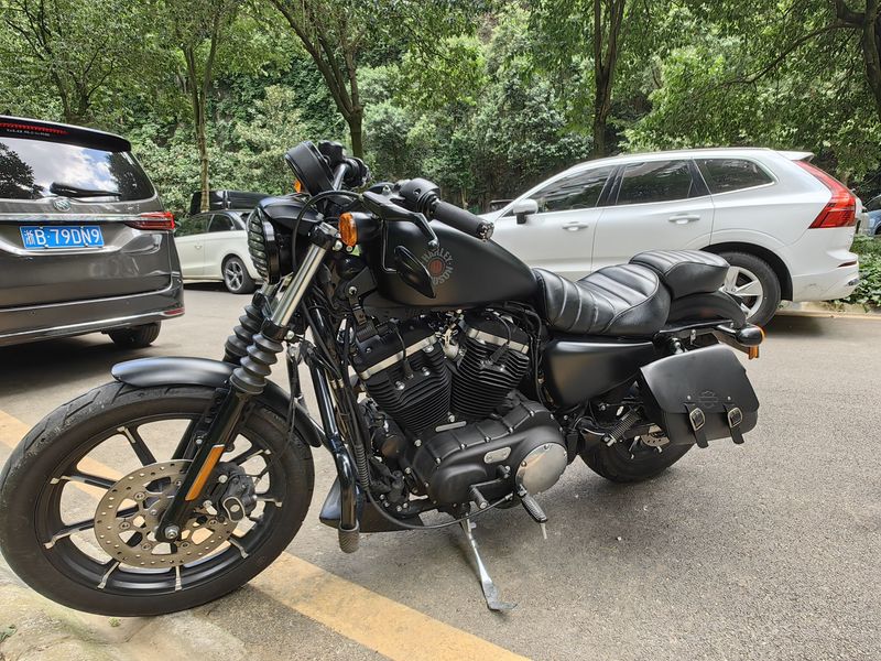 二手哈雷戴维森Iron883 硬汉