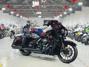 二手哈雷戴维森大道滑翔 Street Glide