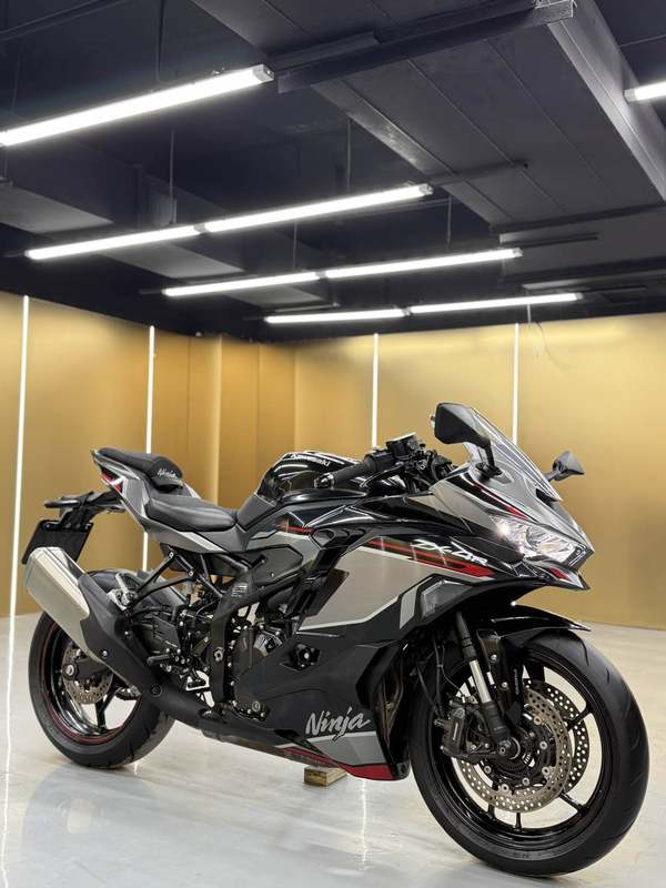 二手川崎ZX-4R