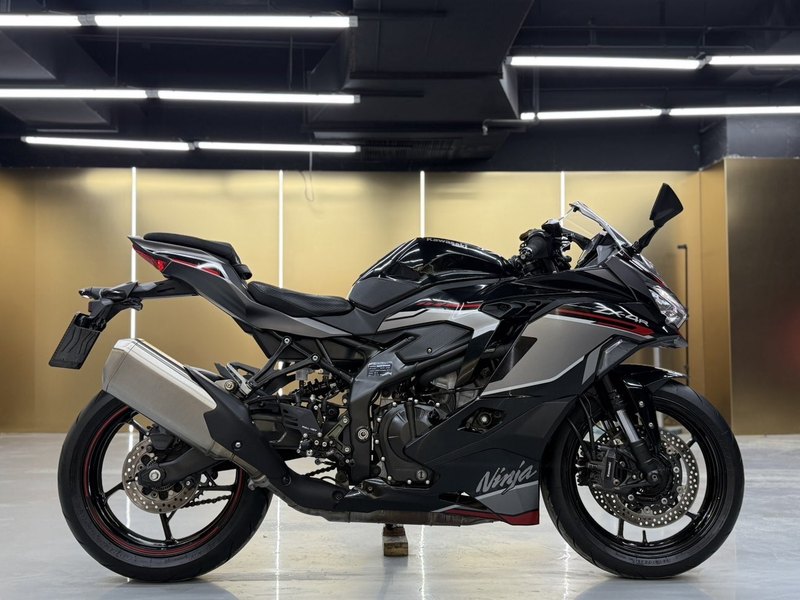 二手川崎ZX-4R