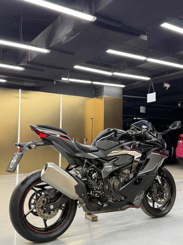 二手川崎ZX-4R