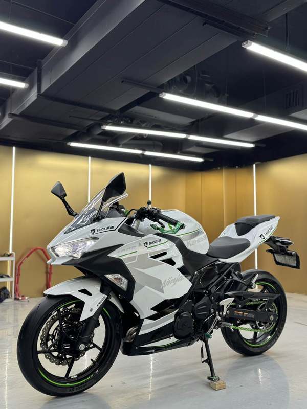 二手川崎Ninja 400