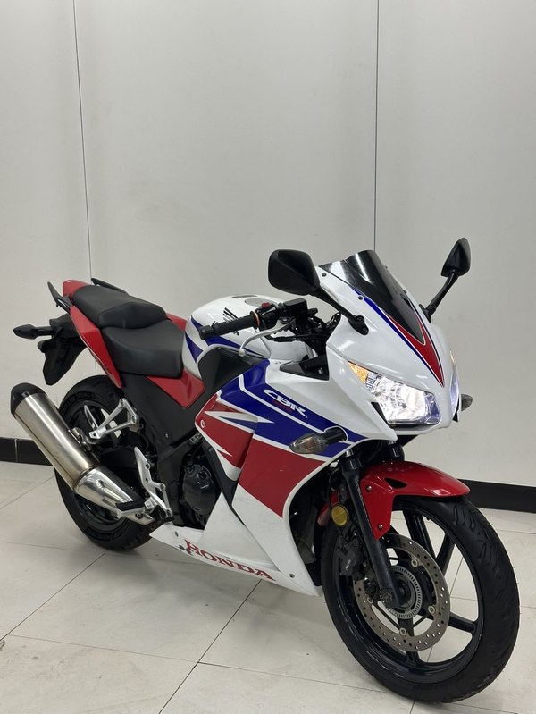 二手本田CBR300R
