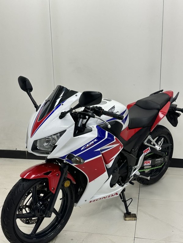 二手本田CBR300R