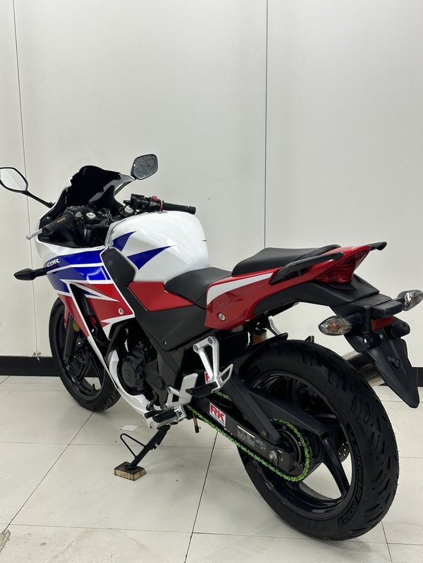 二手本田CBR300R