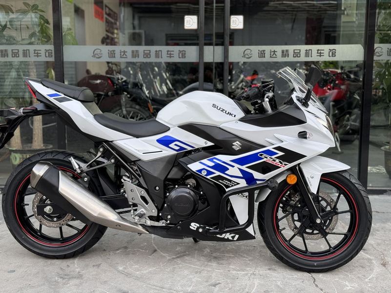 二手豪爵铃木GSX250R