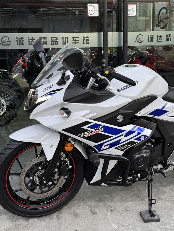 二手豪爵铃木GSX250R