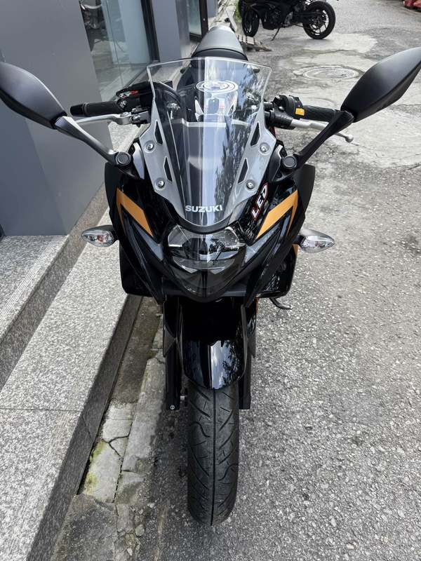 二手豪爵铃木GSX250R