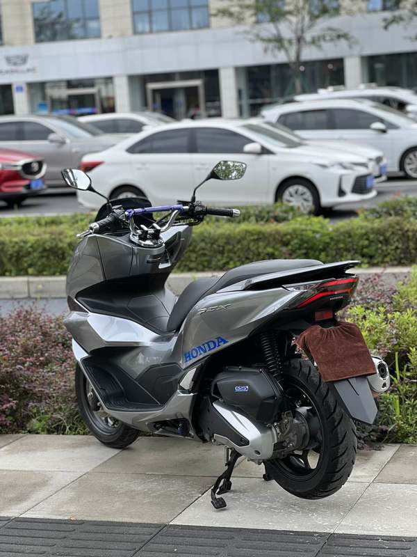二手五羊本田PCX