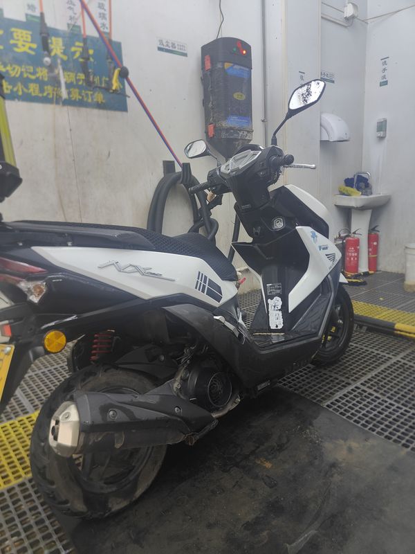 二手五羊本田NX125