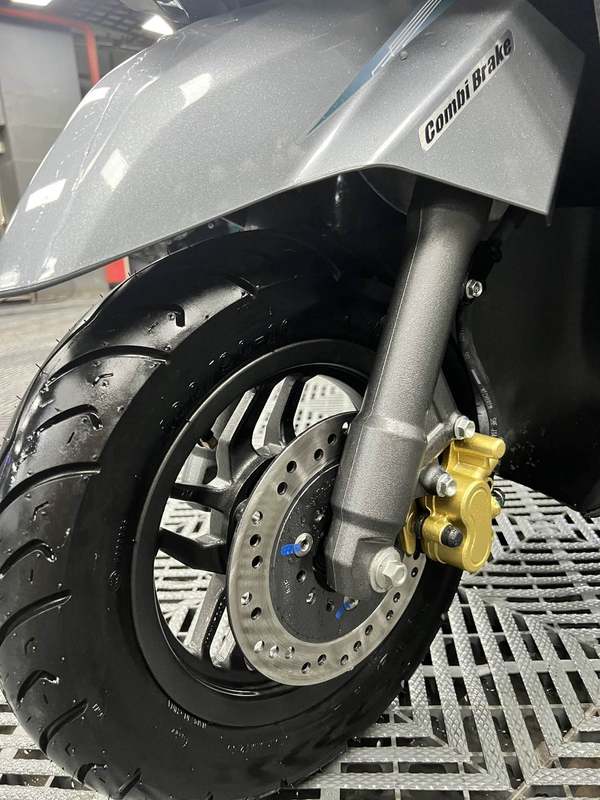 二手新大洲本田裂行 RX125Fi