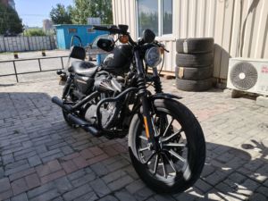 二手哈雷戴维森Iron883 硬汉