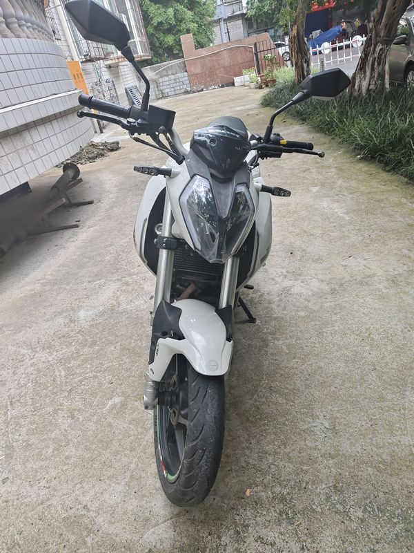 二手贝纳利小迅龙 BN150S