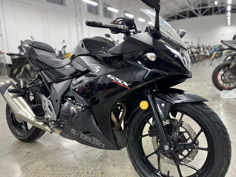 二手豪爵铃木GSX250R