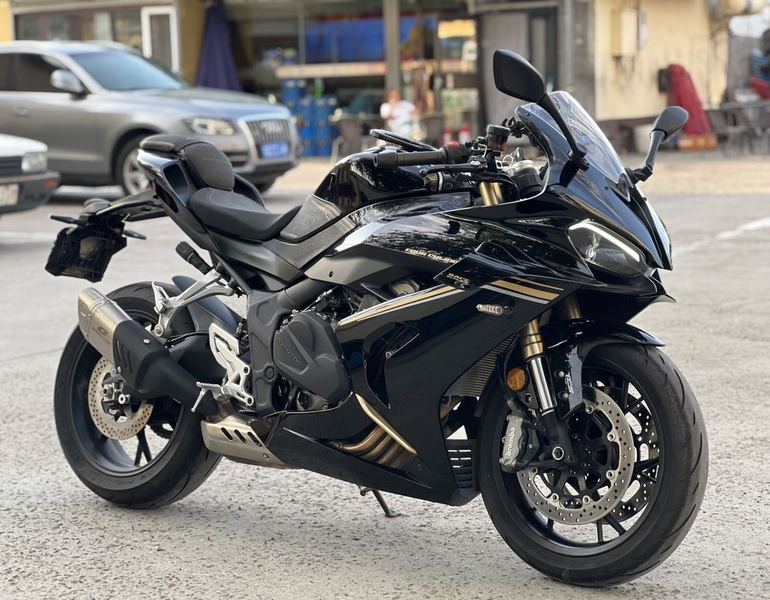 二手QJMOTOR赛800