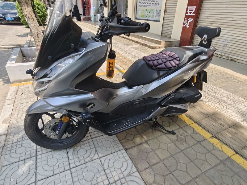 二手五羊本田PCX