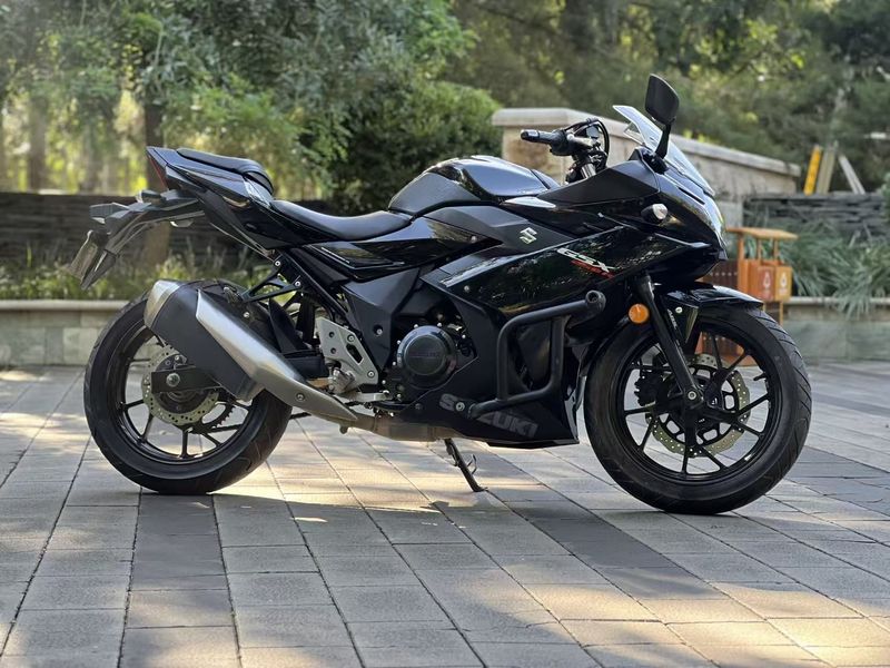 二手豪爵铃木GSX250R