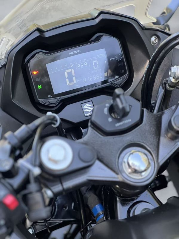 二手豪爵铃木GSX250R