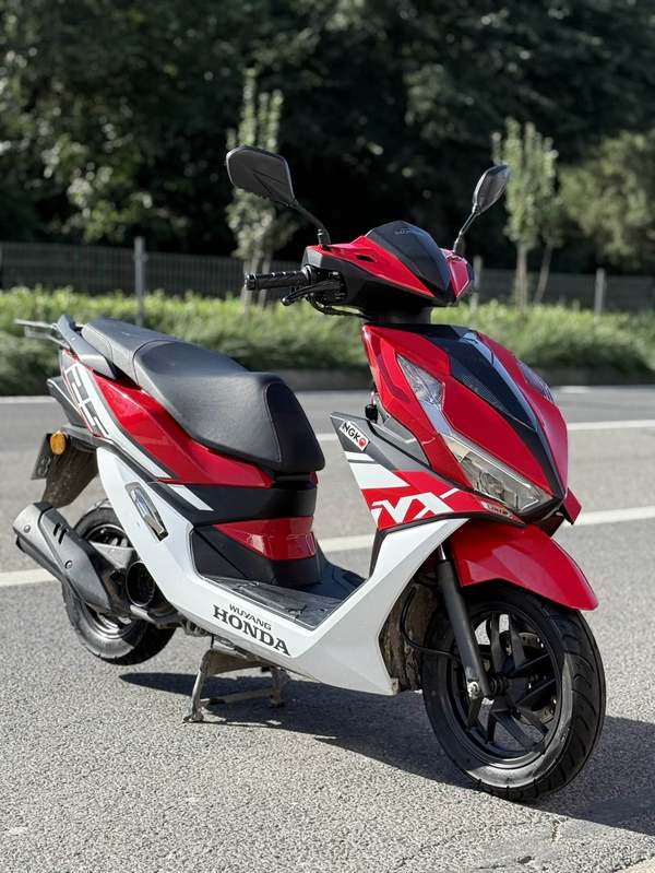 二手五羊本田NX125