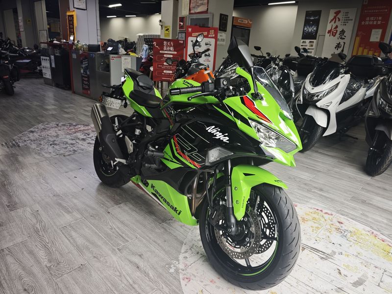 二手川崎ZX-4R