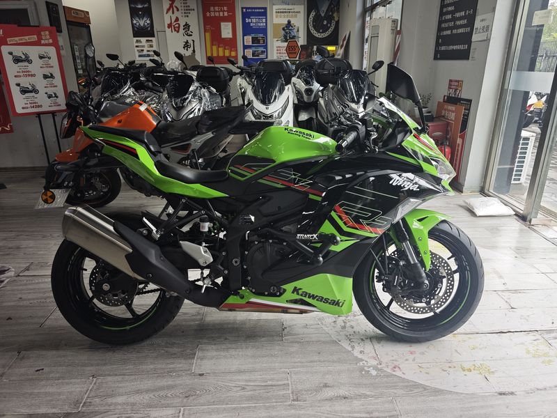 二手川崎ZX-4R